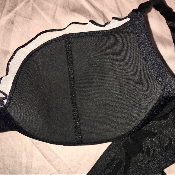 36C black Bra with pink mesh trim - Picture 8 of 8